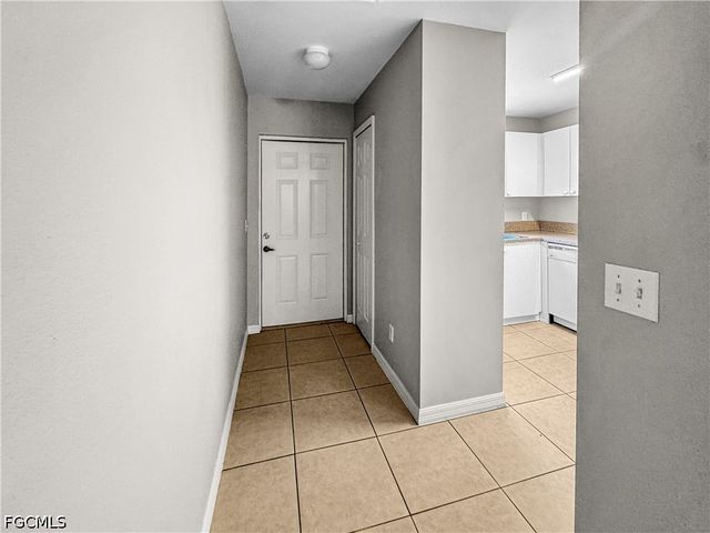 1321 SE 8th AVE 5, Cape Coral, FL 33990