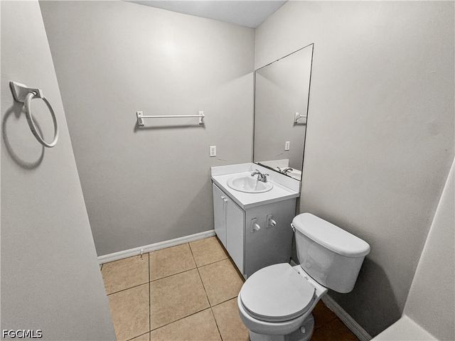 1321 SE 8th AVE 5, Cape Coral, FL 33990