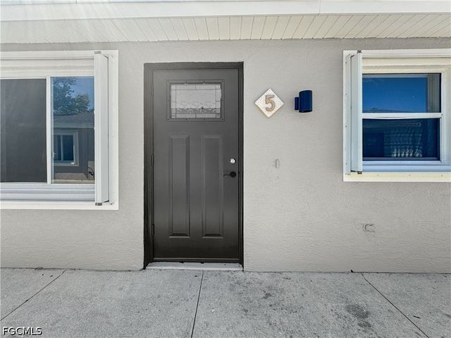 1321 SE 8th AVE 5, Cape Coral, FL 33990