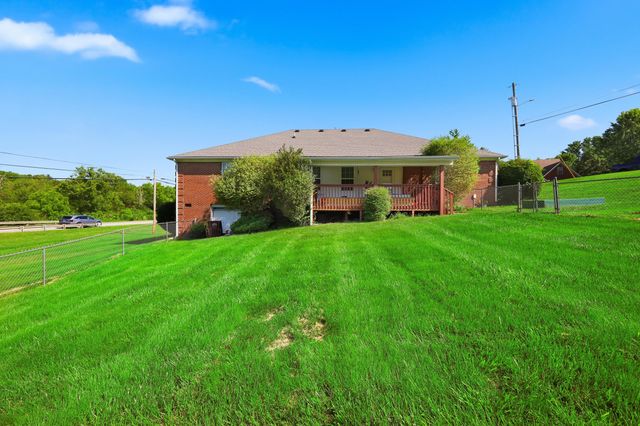 500 Paso Fino Drive, Richmond, KY 40475