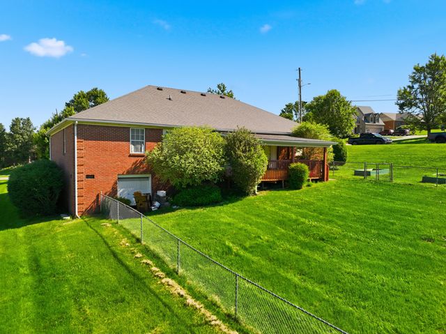 500 Paso Fino Drive, Richmond, KY 40475