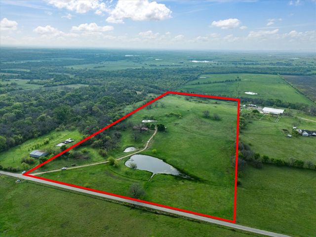 1044 Sandswitch Road, Ennis, TX 75119