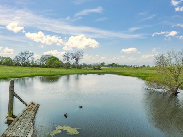 1044 Sandswitch Road, Ennis, TX 75119
