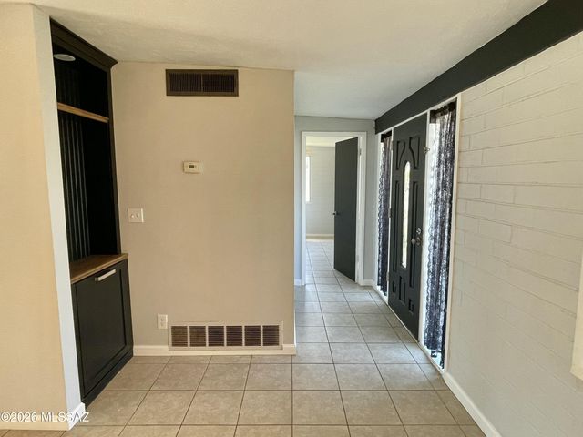 8338 E Shasta Drive, Tucson, AZ 85730