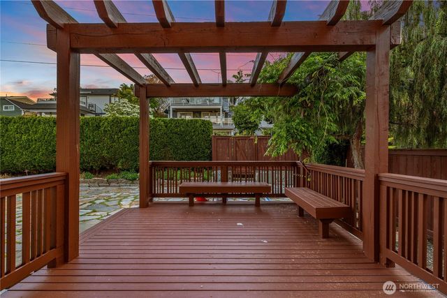 142 7th Avenue, Kirkland, WA 98033