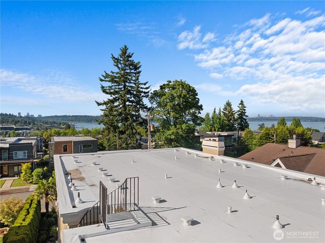 142 7th Avenue, Kirkland, WA 98033