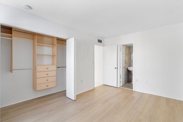 2138 SW 6th Street 301, Miami, FL 33135