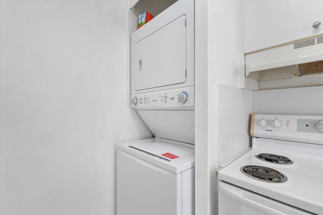 2138 SW 6th Street 301, Miami, FL 33135