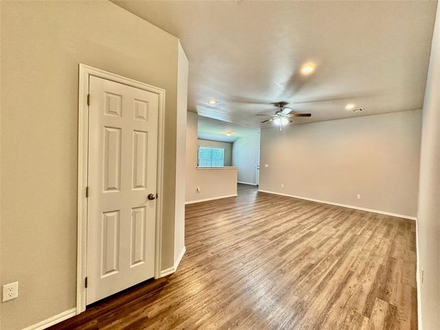 1870 Bartlett Drive, Newcastle, OK 73065