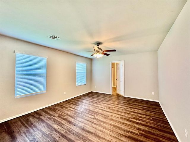 1870 Bartlett Drive, Newcastle, OK 73065