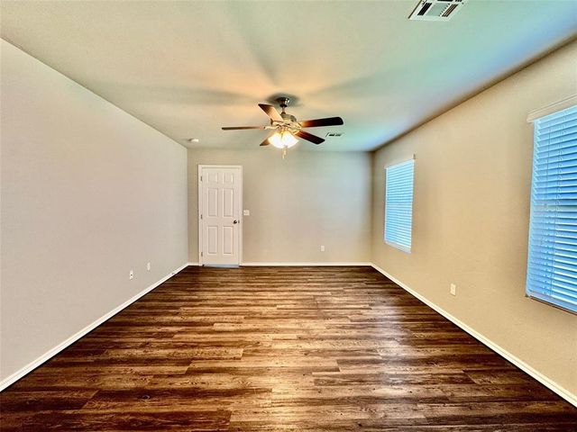 1870 Bartlett Drive, Newcastle, OK 73065