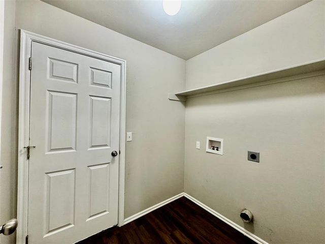 1870 Bartlett Drive, Newcastle, OK 73065