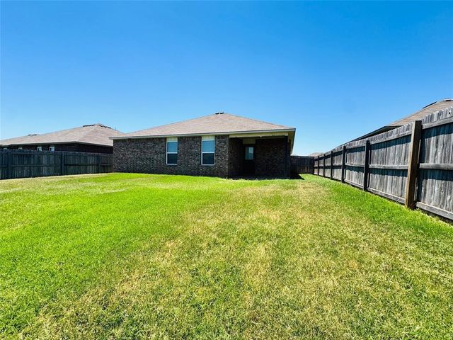 1870 Bartlett Drive, Newcastle, OK 73065