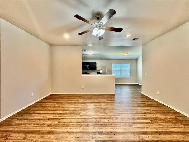 1870 Bartlett Drive, Newcastle, OK 73065