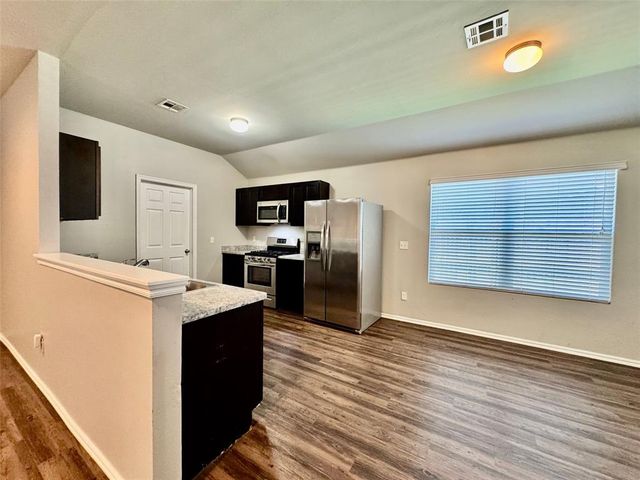 1870 Bartlett Drive, Newcastle, OK 73065