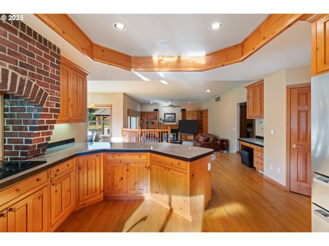 12000 Ne 227TH Ave, Brush Prairie, WA 98606