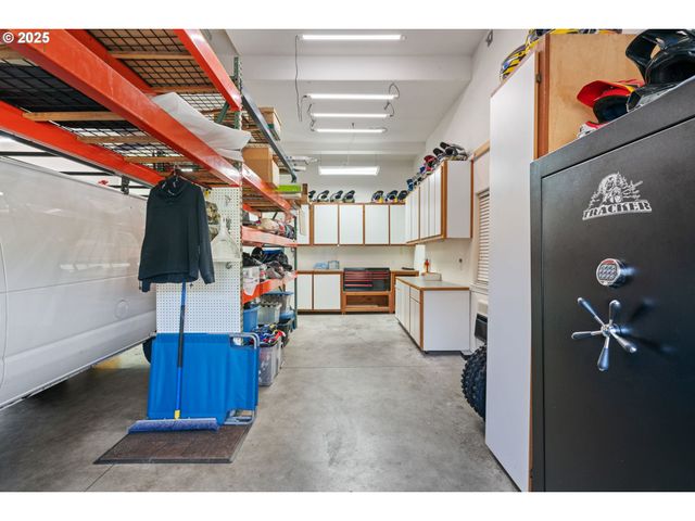 12000 Ne 227TH Ave, Brush Prairie, WA 98606