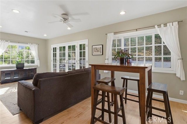 5201 San Feliciano, Woodland Hills (los Angeles), CA 91364