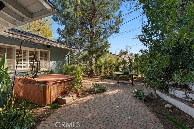 5201 San Feliciano, Woodland Hills (los Angeles), CA 91364