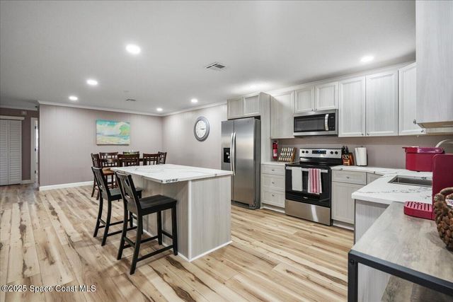 513&515 Ronnie Drive, Indian Harbour Beach, FL 32937