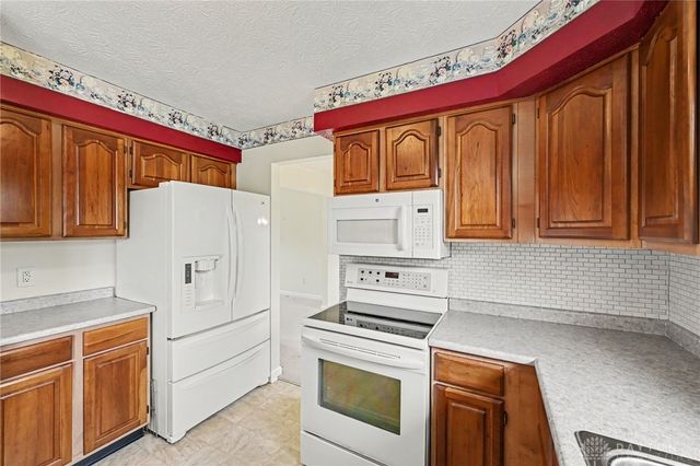10060 Village Tree Court, Miamisburg, OH 45342