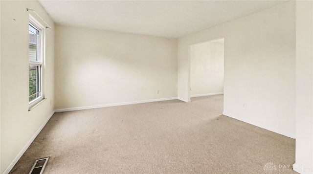 10060 Village Tree Court, Miamisburg, OH 45342