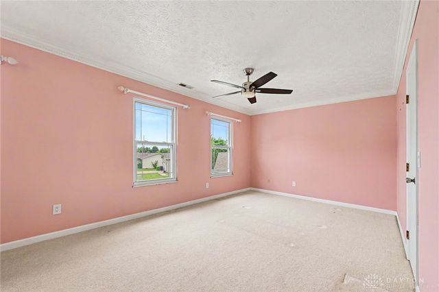 10060 Village Tree Court, Miamisburg, OH 45342