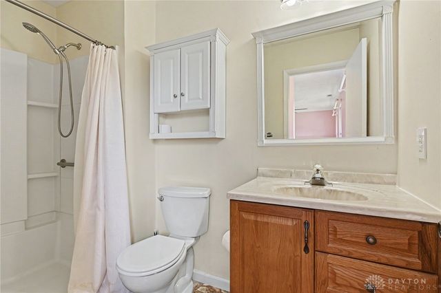 10060 Village Tree Court, Miamisburg, OH 45342