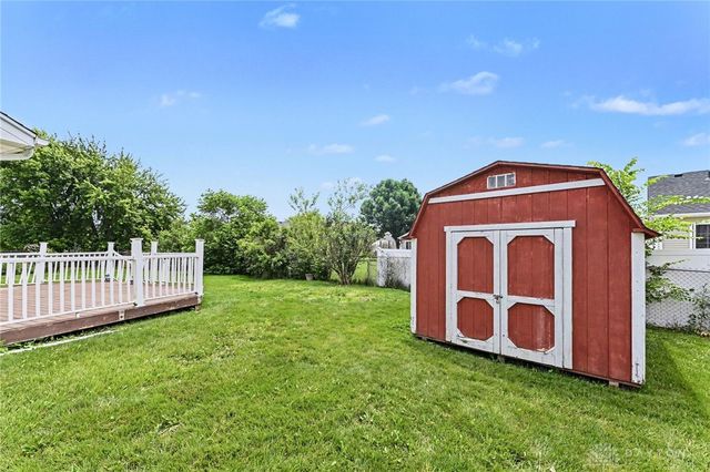 10060 Village Tree Court, Miamisburg, OH 45342