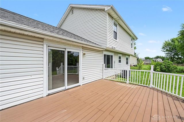 10060 Village Tree Court, Miamisburg, OH 45342