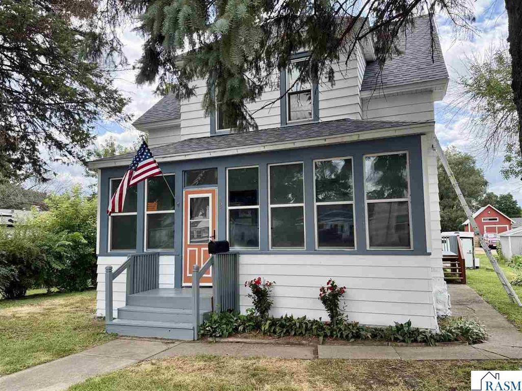 121 N Webster Street, Kasota, MN 56050
