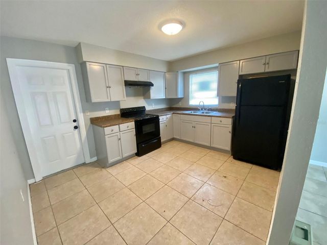 1700 BIRCHWOOD CIRCLE 2, Leesburg, FL 34748