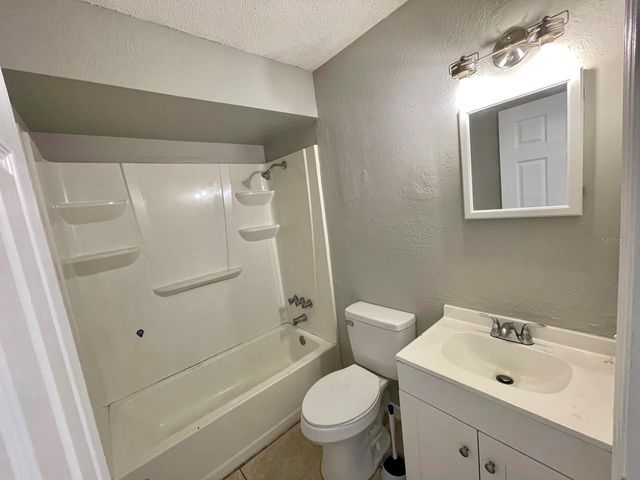 1700 BIRCHWOOD CIRCLE 2, Leesburg, FL 34748