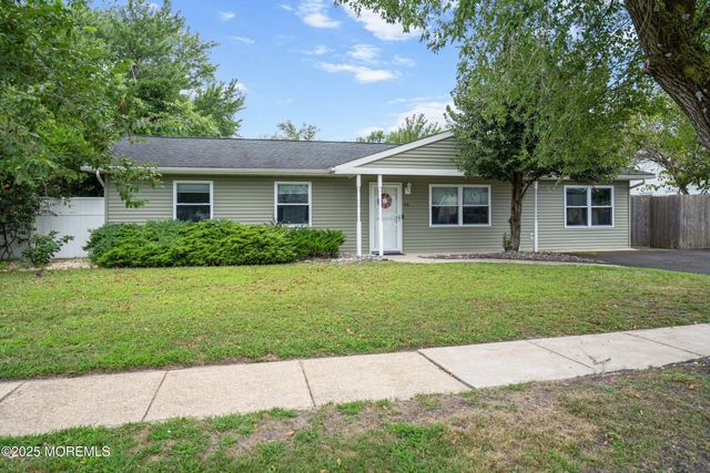 44 Tulsa Drive S, Barnegat, NJ 08005