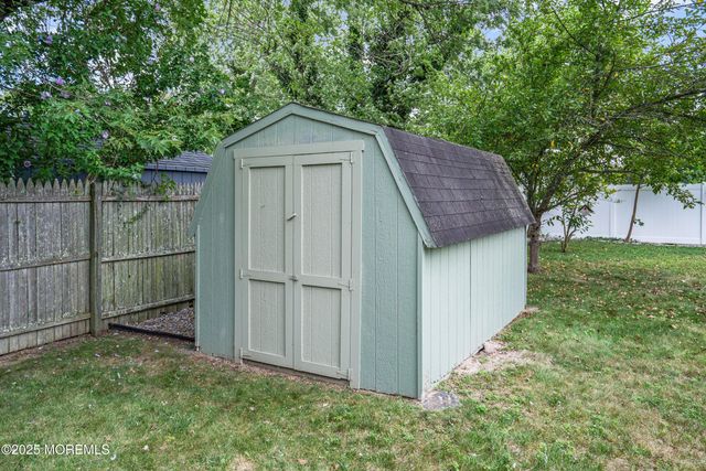 44 Tulsa Drive S, Barnegat, NJ 08005