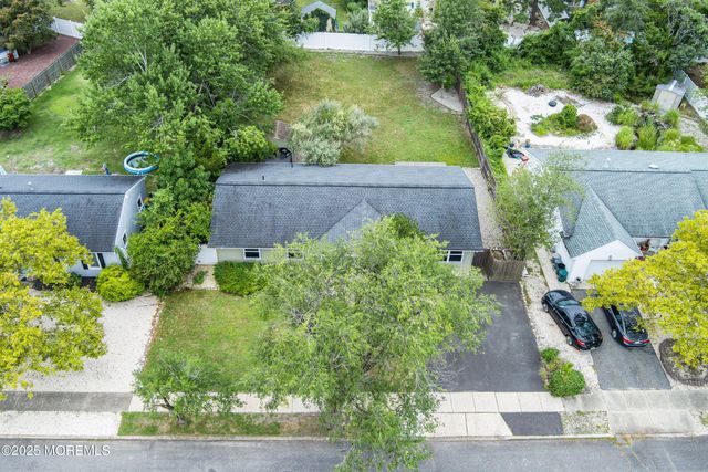 44 Tulsa Drive S, Barnegat, NJ 08005