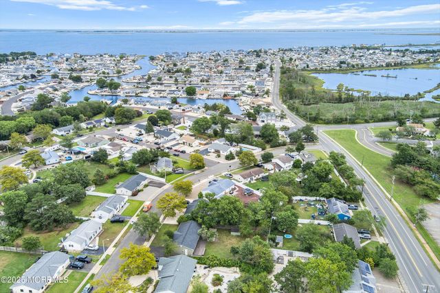 44 Tulsa Drive S, Barnegat, NJ 08005