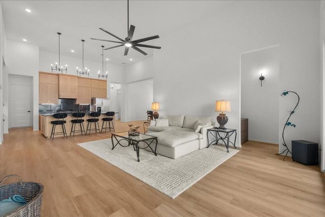 4927 Dickens Landing Drive, League City, TX 77573