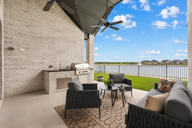 4927 Dickens Landing Drive, League City, TX 77573
