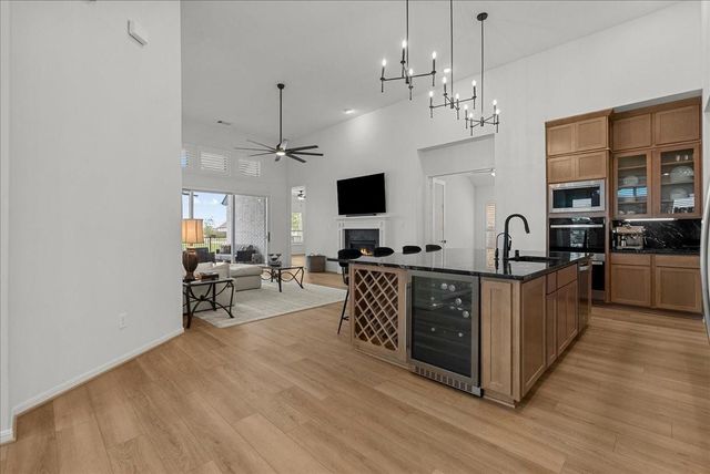 4927 Dickens Landing Drive, League City, TX 77573