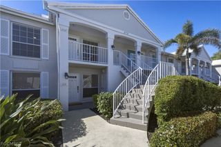 876 Gulf Pavilion DR 202, Naples, FL 34108