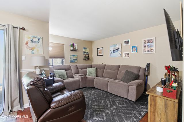 1902 Breckenridge Place, Toms River, NJ 08755