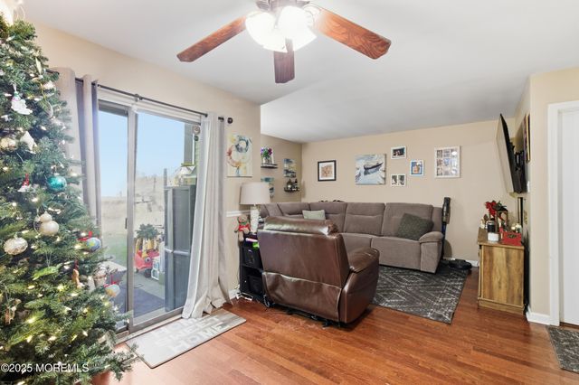 1902 Breckenridge Place, Toms River, NJ 08755