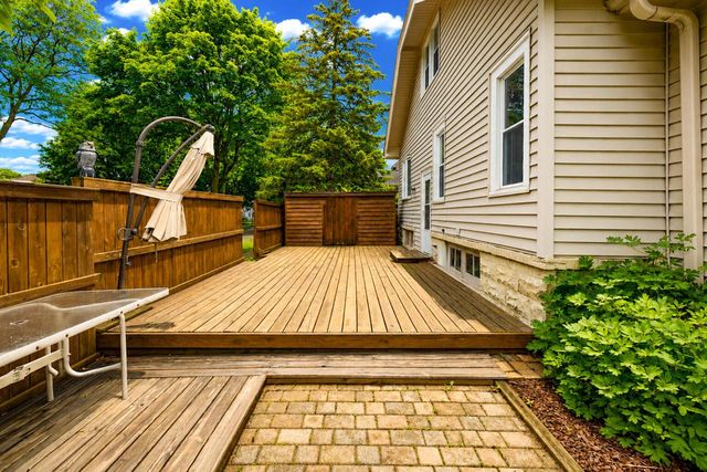 1500 E Kensington BOULEVARD, Shorewood, WI 53211