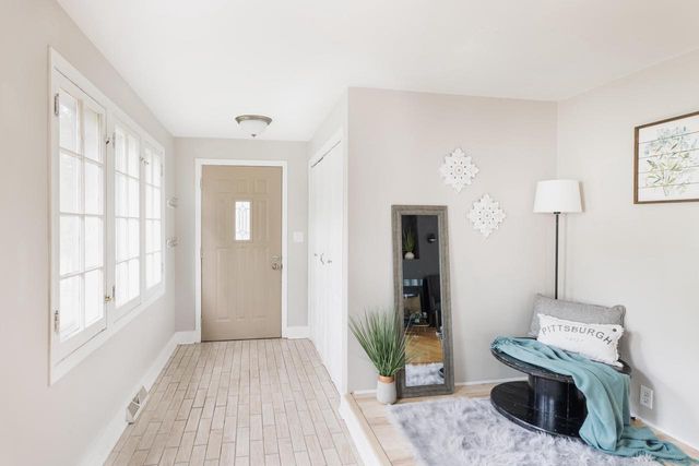 1500 E Kensington BOULEVARD, Shorewood, WI 53211