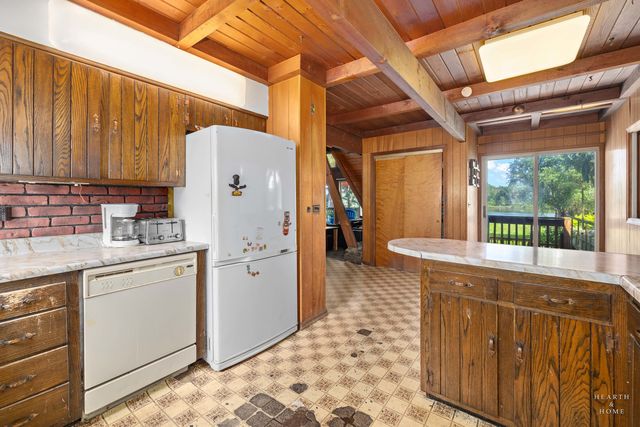 24211 N Riverside Drive, Cary, IL 60013