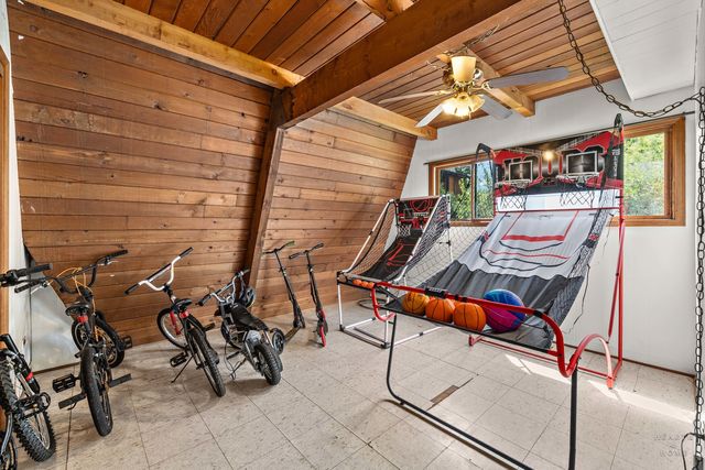 24211 N Riverside Drive, Cary, IL 60013