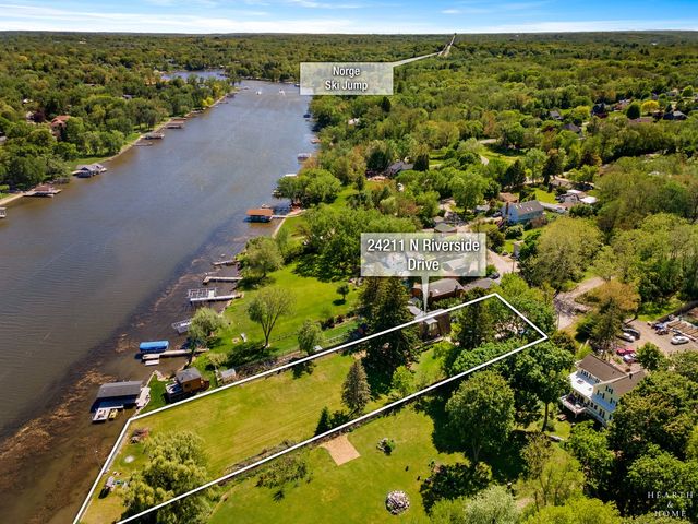 24211 N Riverside Drive, Cary, IL 60013