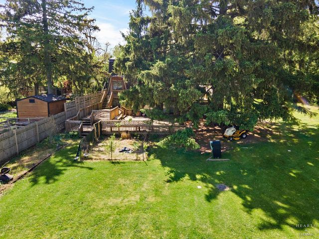 24211 N Riverside Drive, Cary, IL 60013