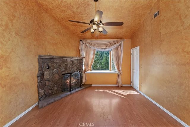 495 Zuger Court, Crestline, CA 92325
